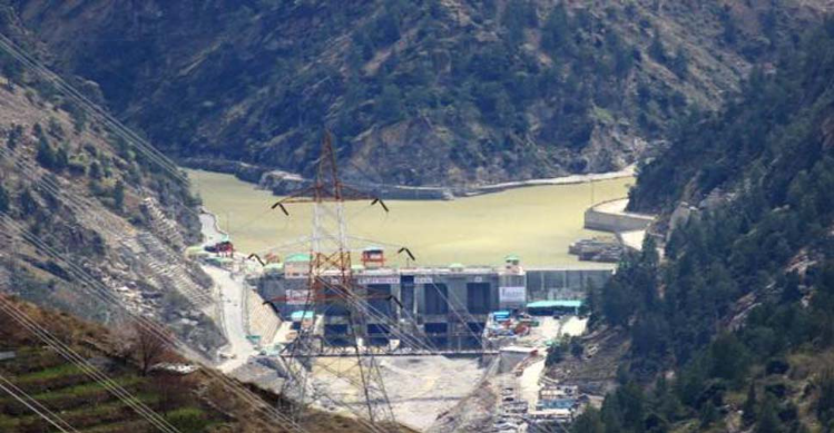 अरुण तेस्रो जलविद्युत् आयोजनामा कार्यरत एक मजदुरको करेन्ट लागेर मृत्यु